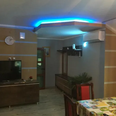 Варадевата Къща - Хаджидимово Apartamento *